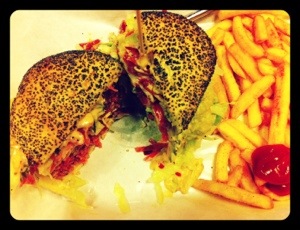 burger cheddar e avocado burger-bar.jpg