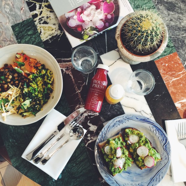 Processed with VSCOcam with f2 preset