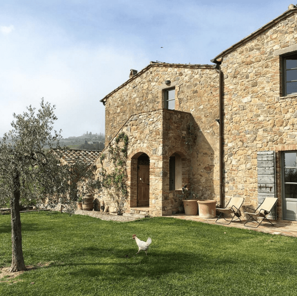 Follonico casale toscana