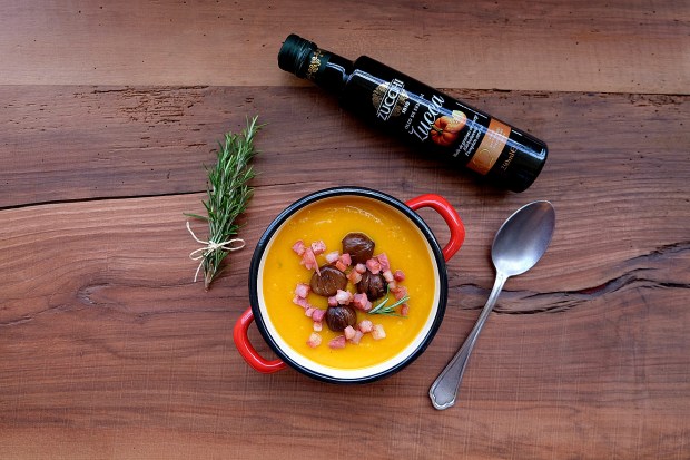 ricetta-vellutata-di-zucca-bacon-olio-di-semi-zucca